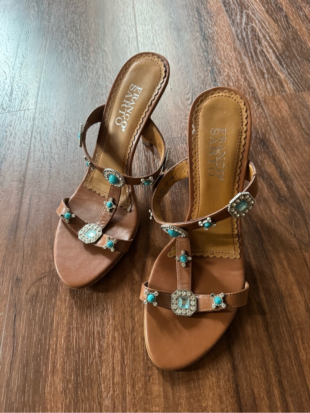 Franco Sarto Brown Leather Heels with Turquoise Accent • 7 1/2
